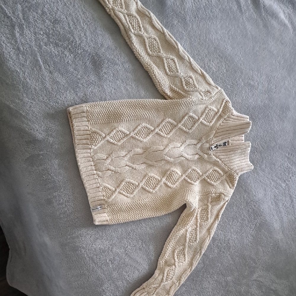 Elegant Cream Cable Knit Turtleneck Sweater